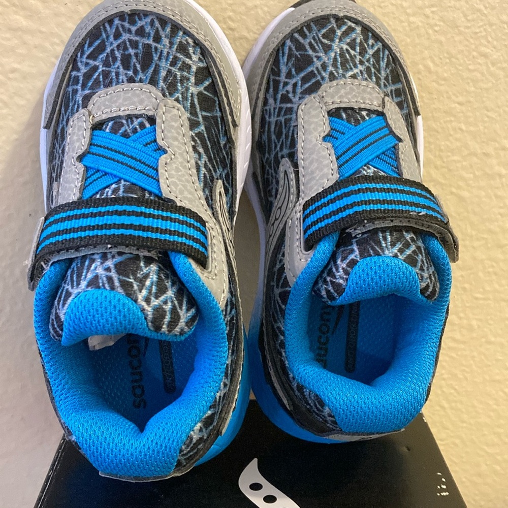 NIB Saucony Blue and Gray Baby Sneakers with Velcro Closure-size 7M